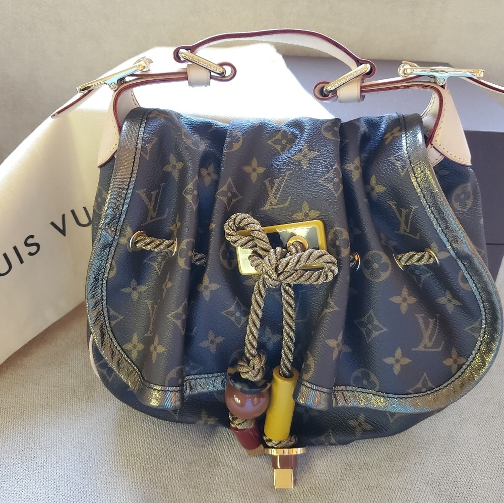 Louis Vuitton Kalihari PM